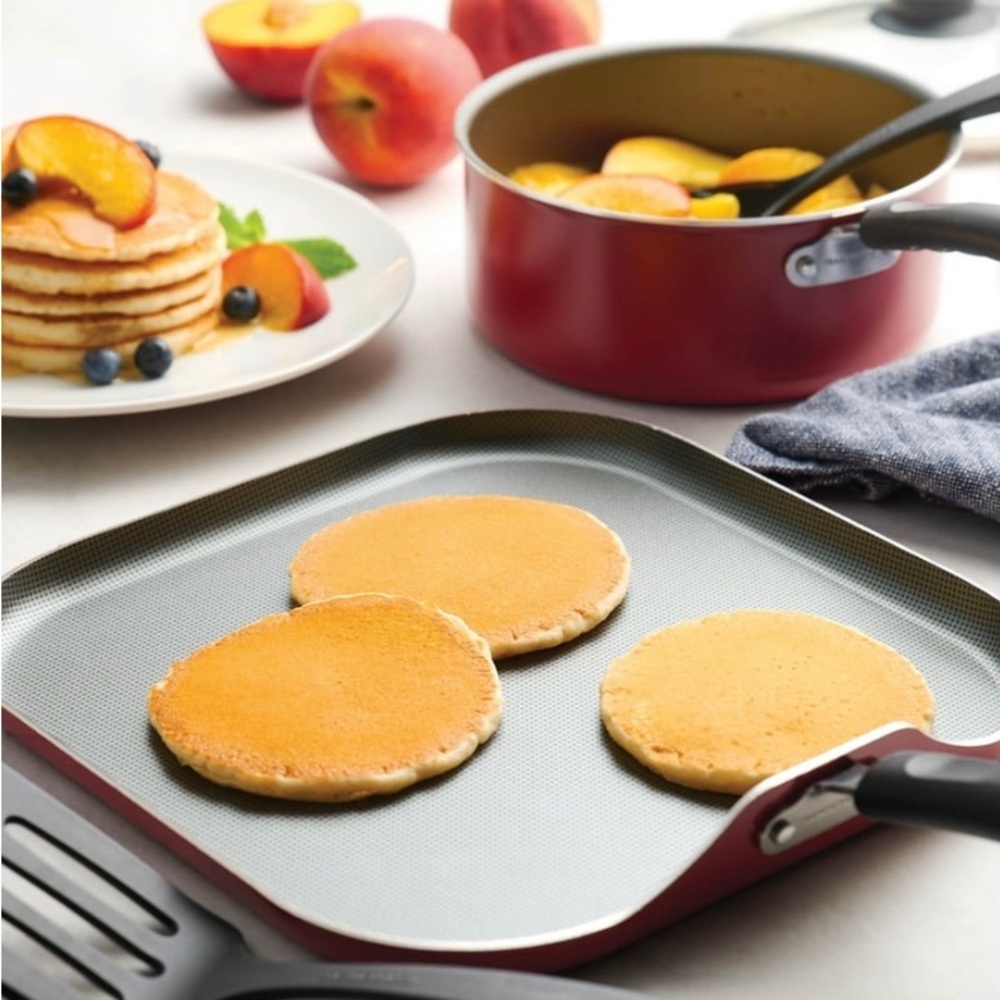 Red Non-Stick Cookware Set - Picture 7 of 9
